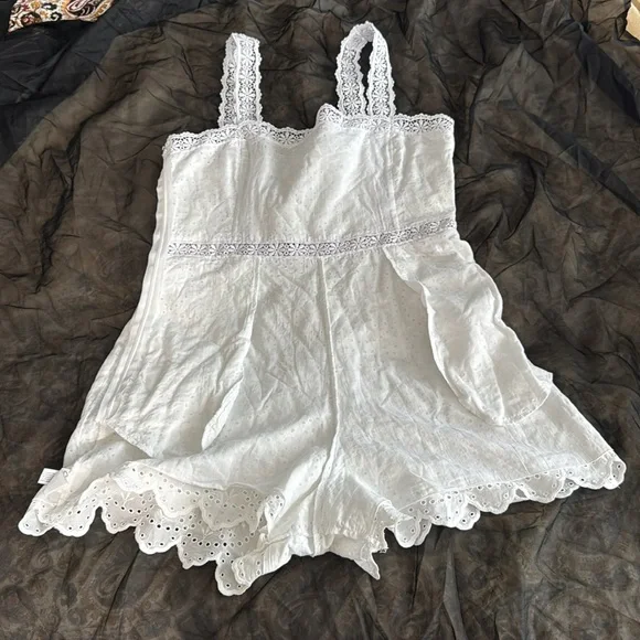 Charo Ruiz White Eyelet Lace Garment - Picture 10 of 12